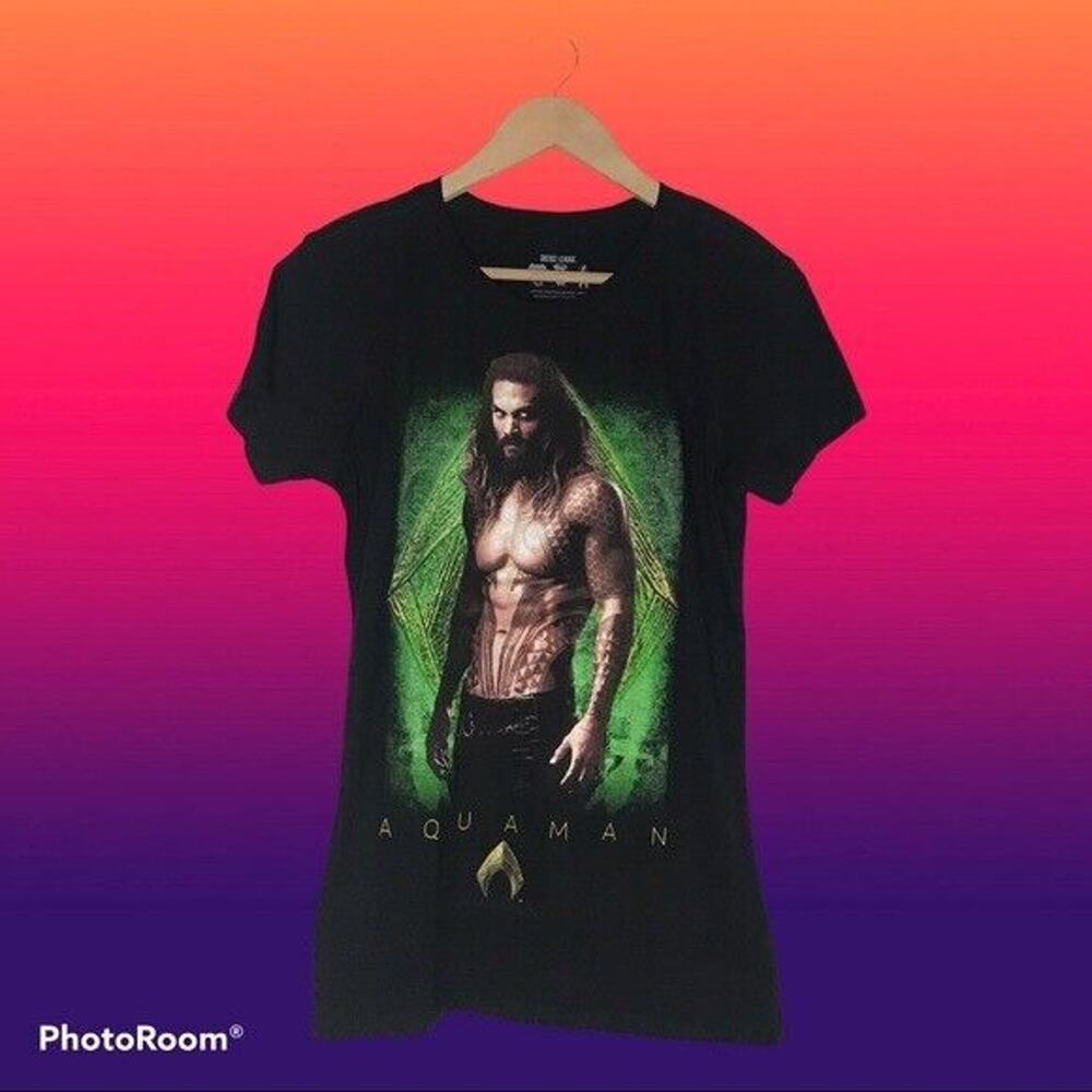3/$20 Justice League NWT Junior Medium Aquaman Black 100% Cotton Graphic T-Shirt